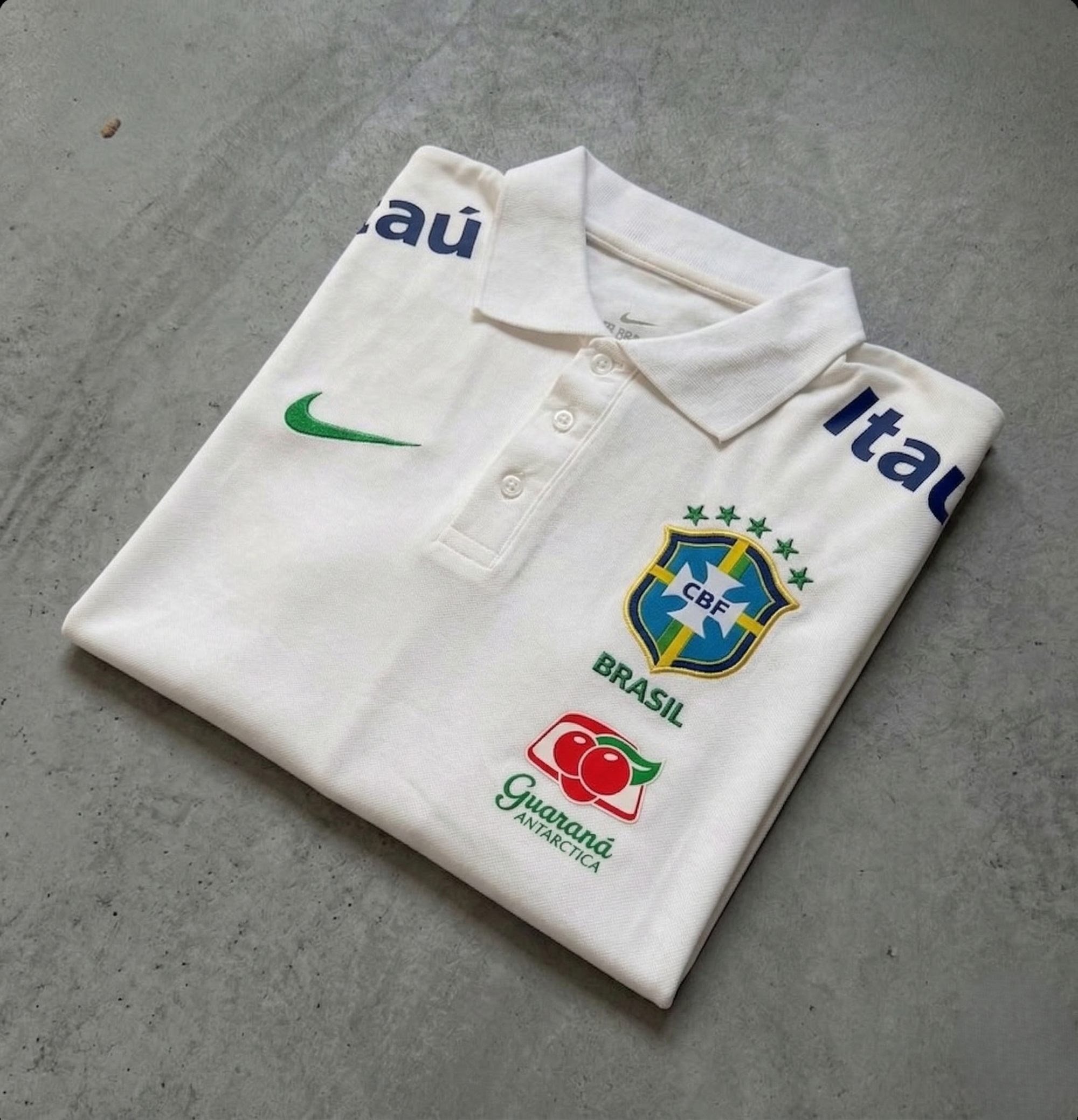 Camiseta Seleção Brasileira - Polo Branca