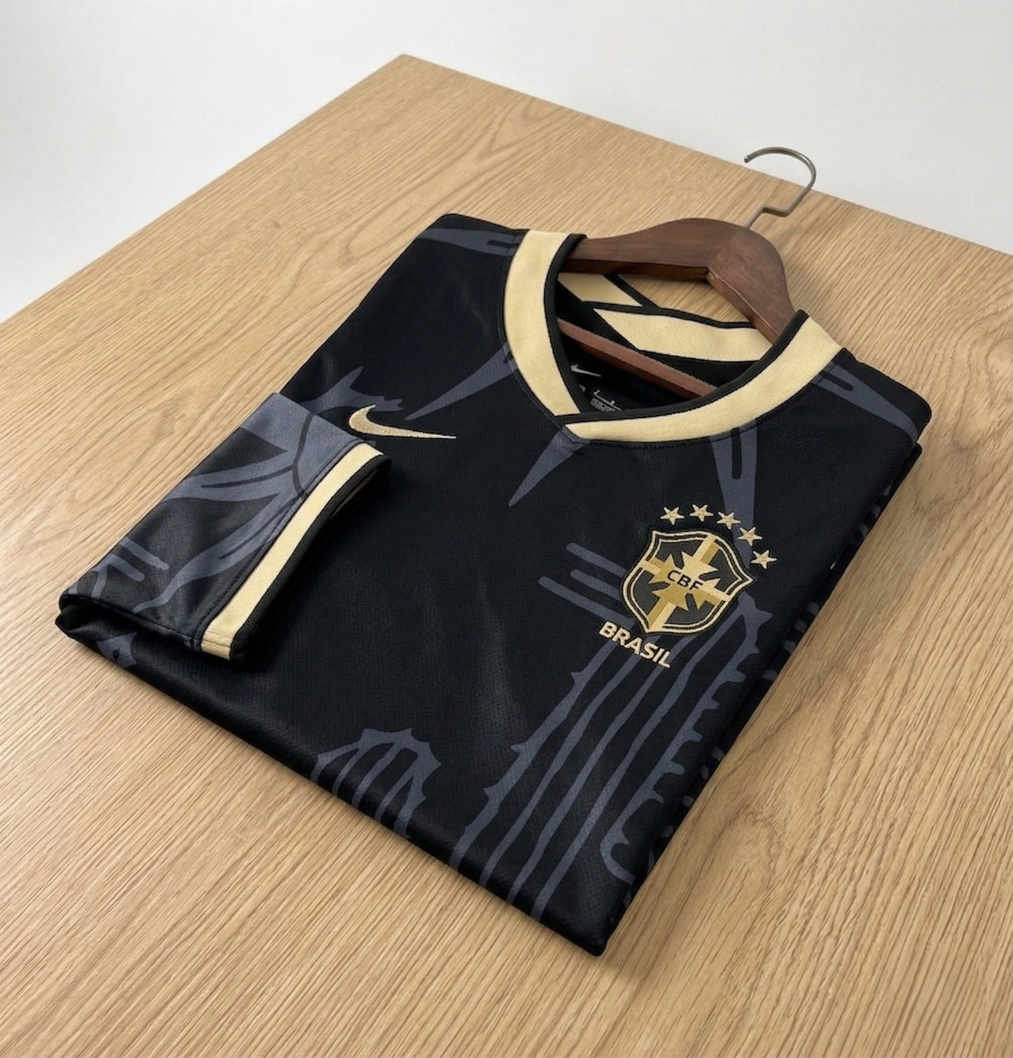 Camiseta Seleção Brasileira - Preto