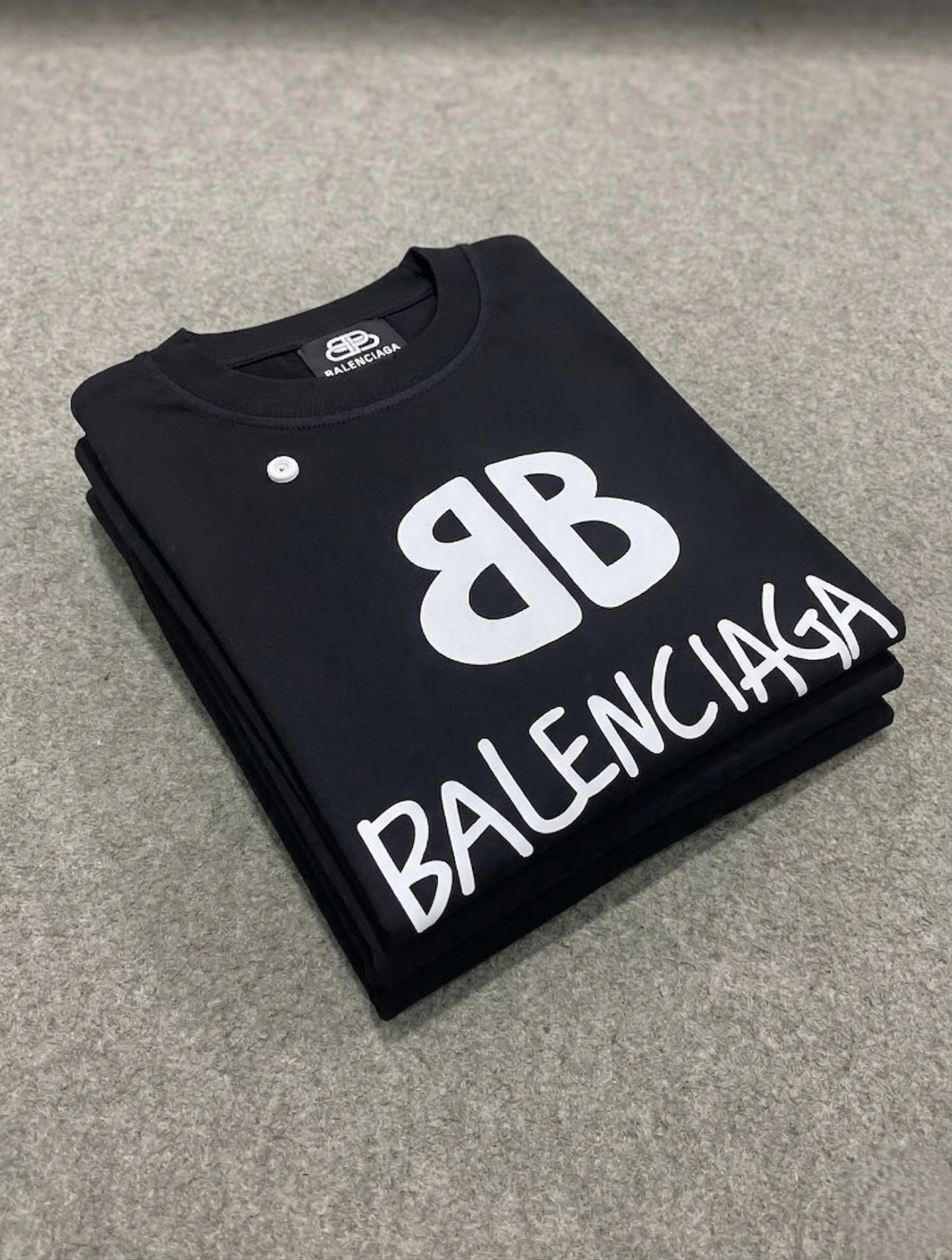Camisetas Balenciaga - Clean