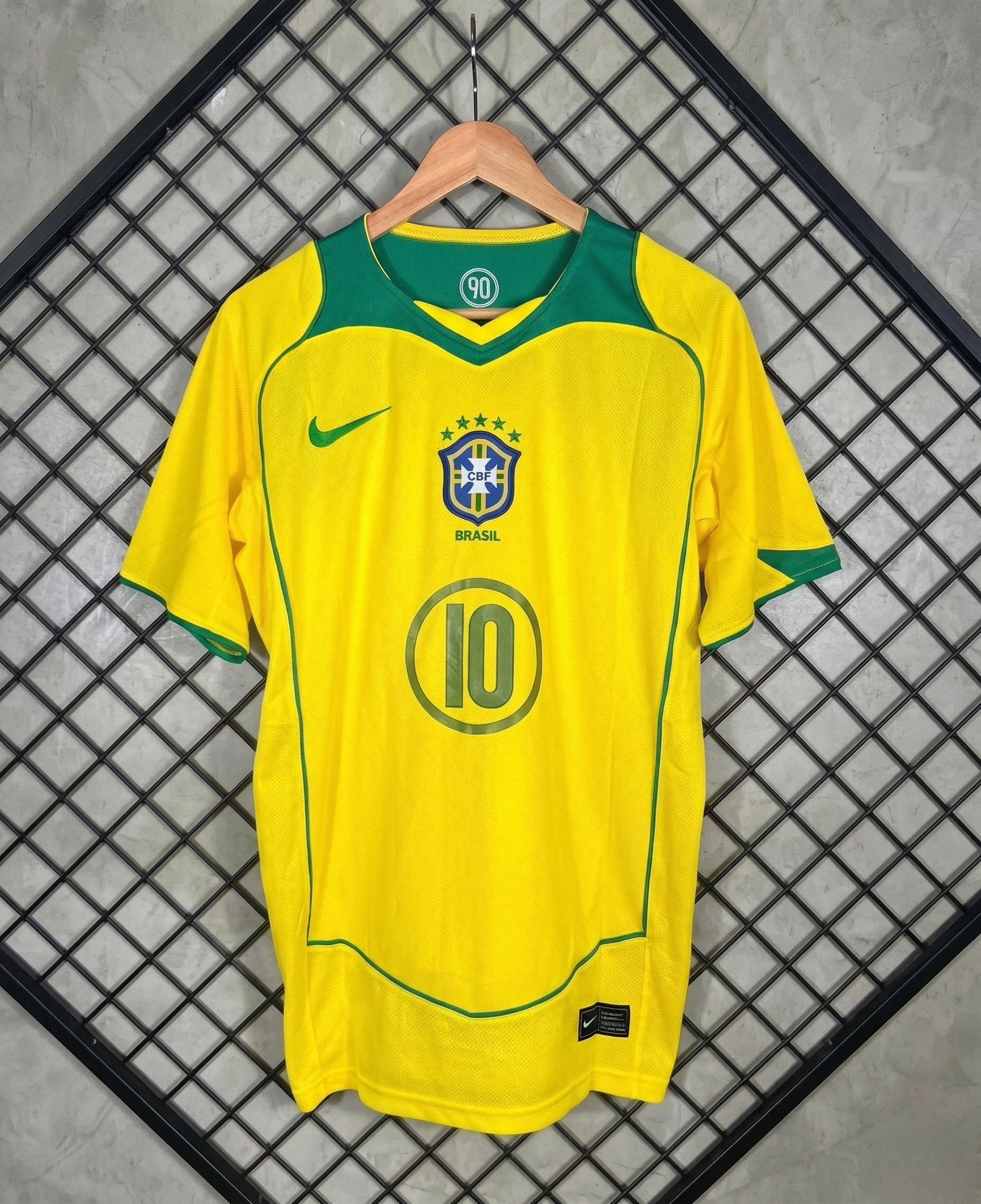 Camiseta Seleção Brasileira - Retro