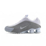 Nike Shox R4