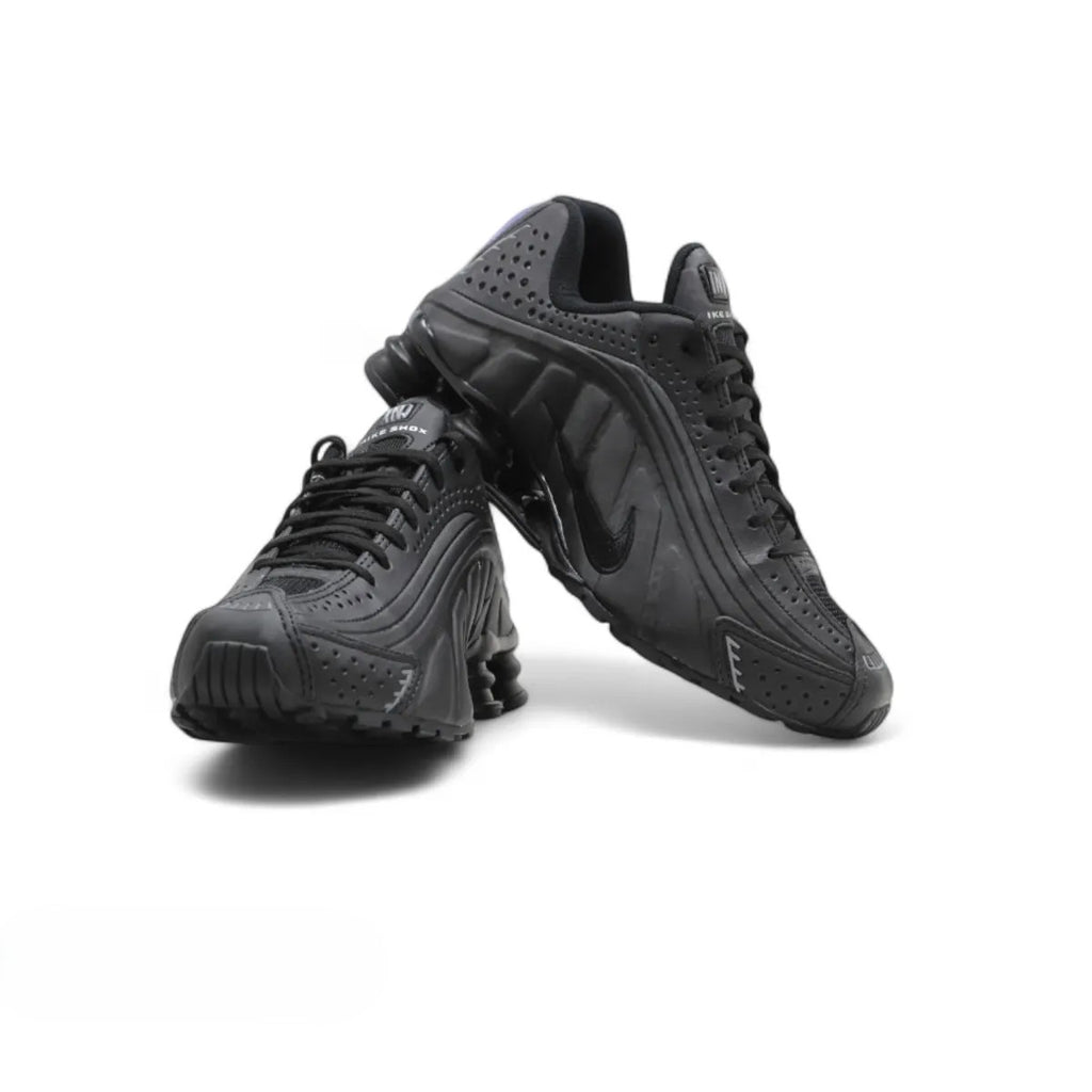 Nike Shox R4