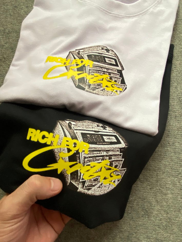 Camiseta CORTEIZ "RICH BOR"