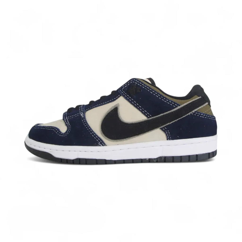 Nike Dunk Low - Edição Exclusiva