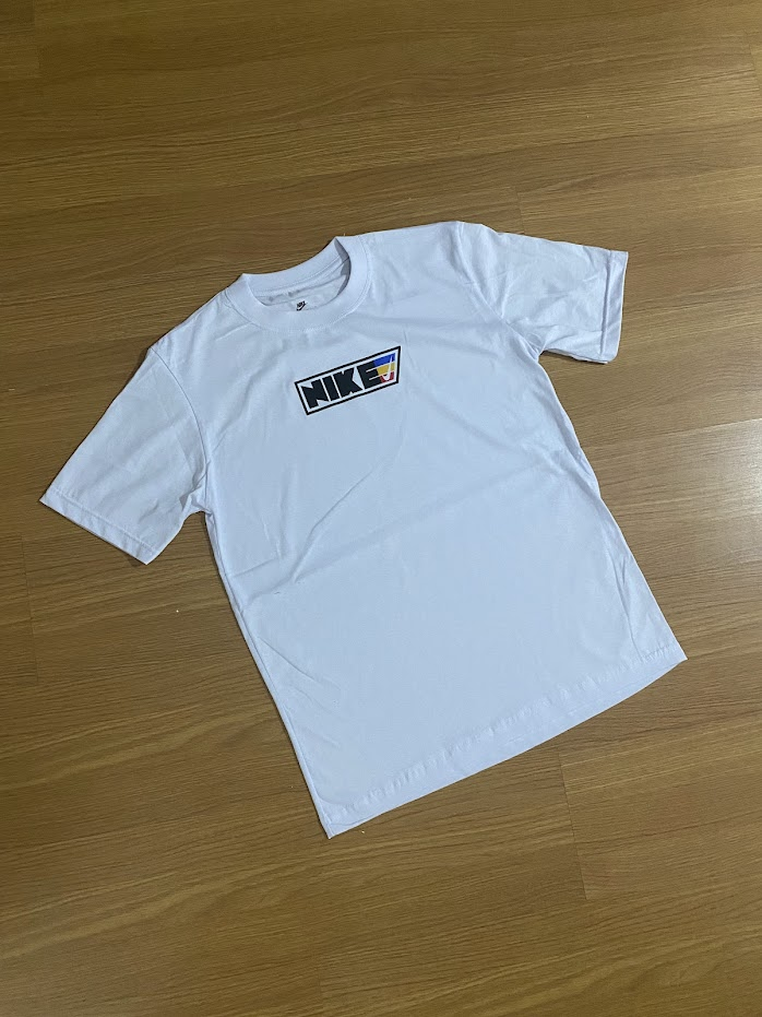 Camiseta NIKE - Slogan