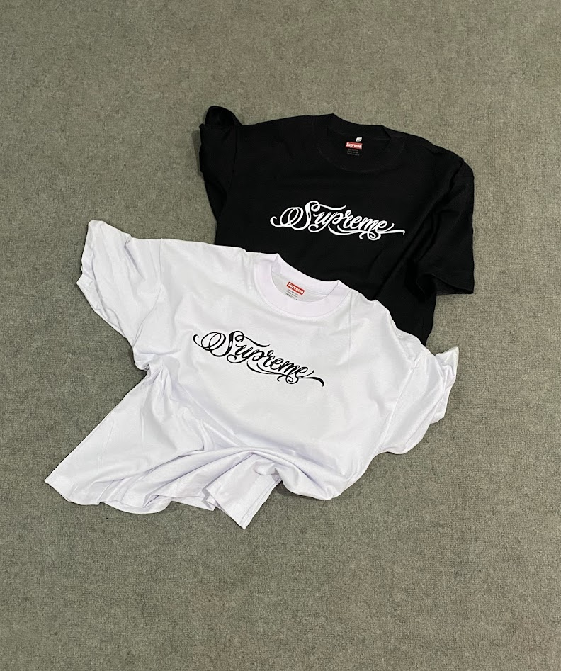 Camiseta Supreme - Signature